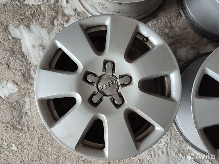 Оригинальные диски Аudi Q7 R18 5х130