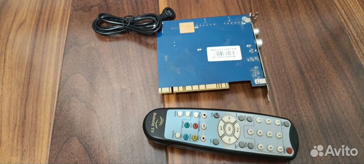 TV тюнер Behold TV 607 FM