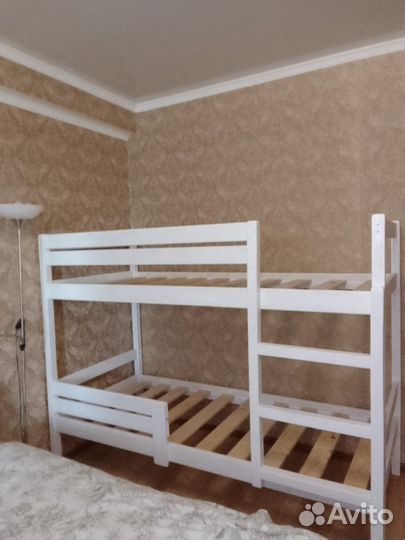 Двухъярусная кровать