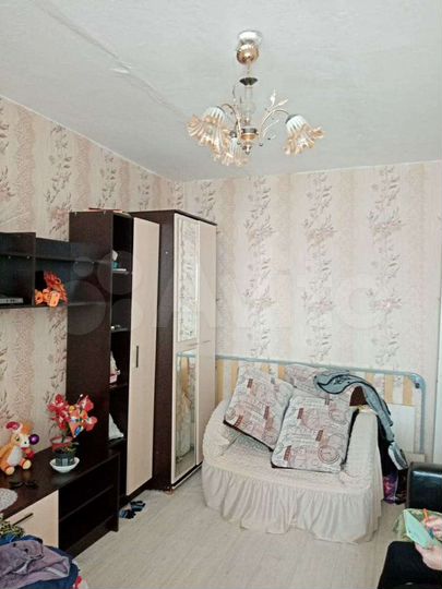 2-к. квартира, 49 м², 1/2 эт.