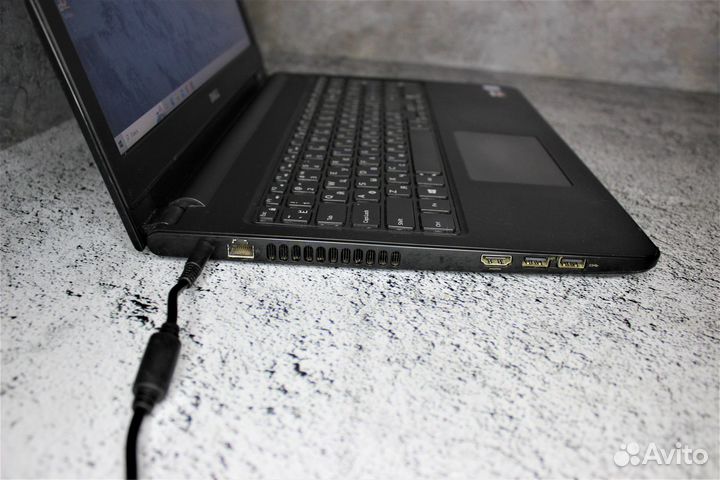 Ноутбук Dell на Core i5-7200U/ Full HD / 8 gb /ssd