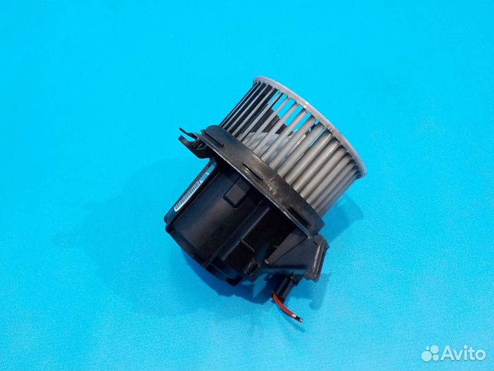 Мотор отопителя (печки) mercedes-benz C-class (W20