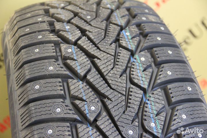 Zmax Winternova Stud III 255/55 R19