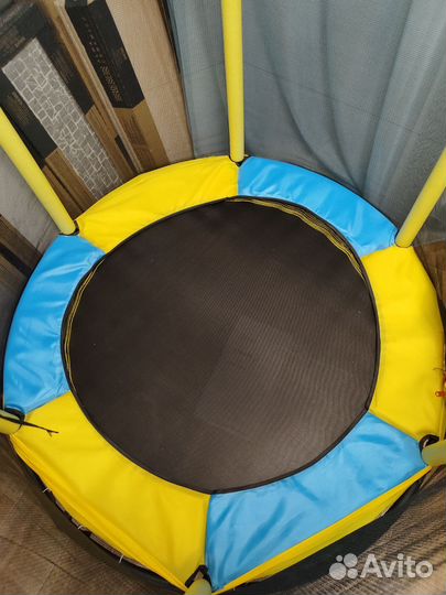 Детский батут с сеткой