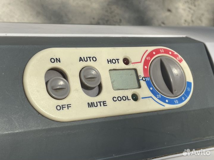 Холодильник в авто Vector Frost VF-180M