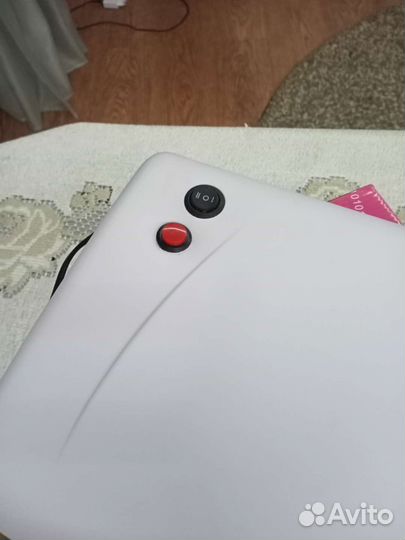 Лампа для ногтей