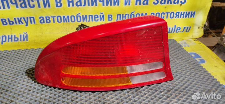 Фонарь задний левый Dodge Intrepid
