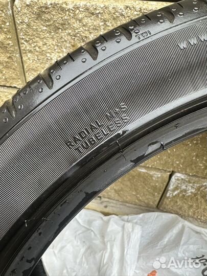 Pirelli P Zero Asimmetrico 235/45 R18