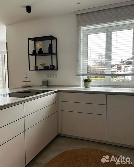 Кухня новая