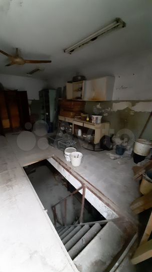 Гараж, > 30 м²