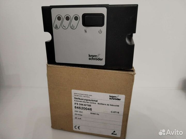 Автомат розжига и контроля пламени IFS244-5/1Wi