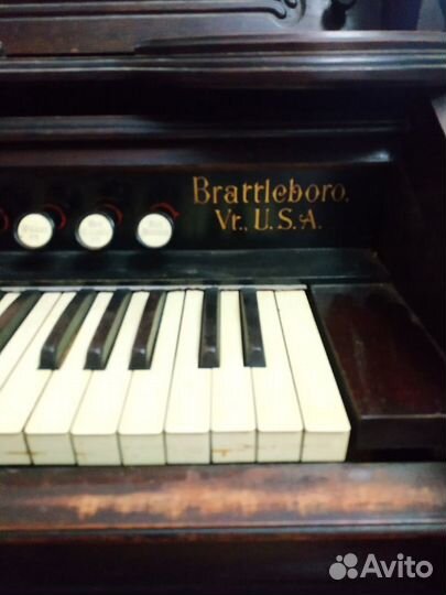 Старинная фисгармония 1880г