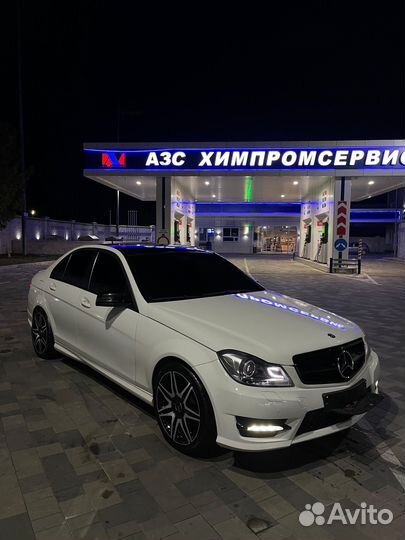 Mercedes-Benz C-класс 1.8 AT, 2011, 290 000 км