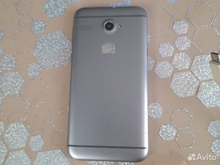 Micromax Q346, 8 ГБ
