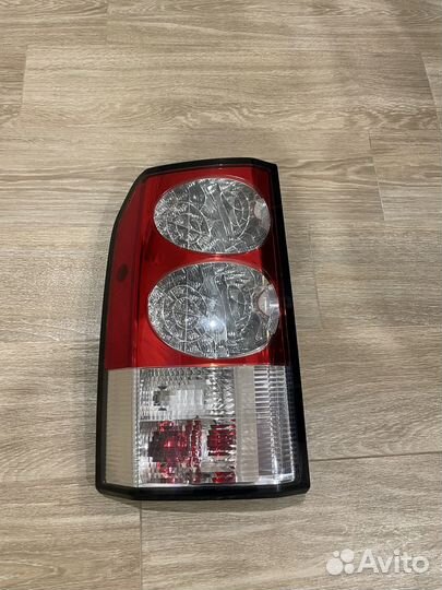 Левый задний фонарь дискавери 4