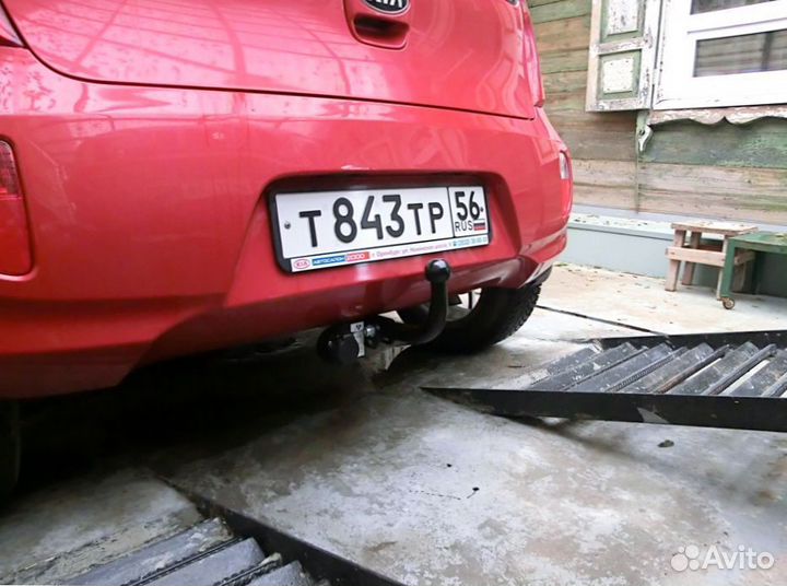 Фаркоп Kia Picanto 2017