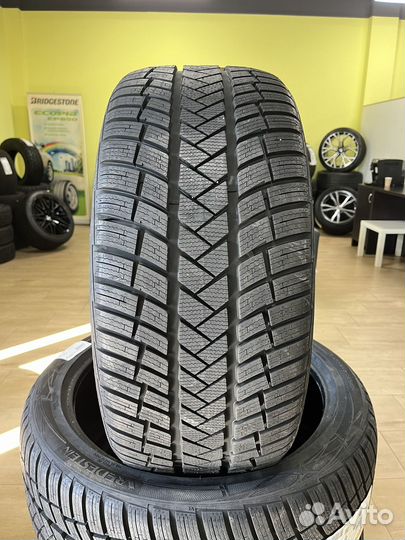Vredestein Wintrac Pro 245/45 R19 и 275/40 R19