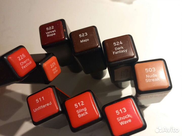 Губная помада оригинал