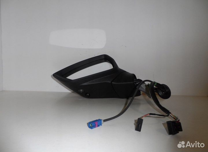 Зеркало Seat Tarraco 2019- левое 11 pin
