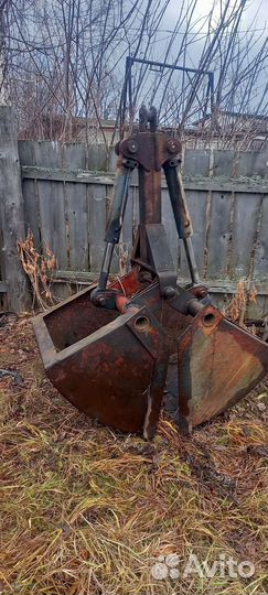 Продам грейферный ковш