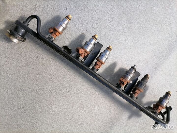 Форсунка 2.8 AAA 021906031A Volkswagen Passat B4