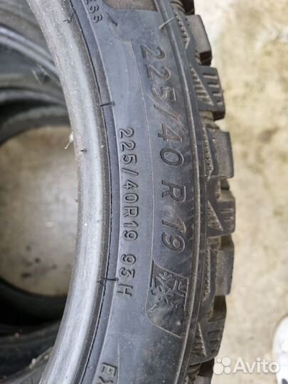 Michelin X-Ice North XIN3 225/40 R19 и 255/40 R19 93H