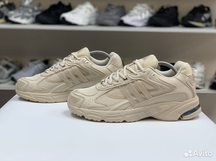 Кроссовки Adidas Response CL