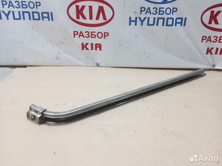 Направляющая сдвижной двери левая Хундай Н1