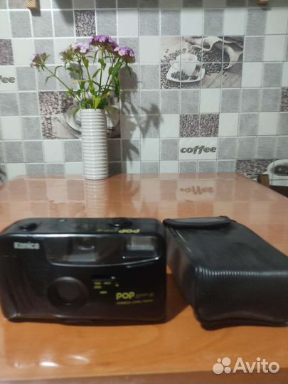 Плёночный фотоаппарат Konica EFP-8