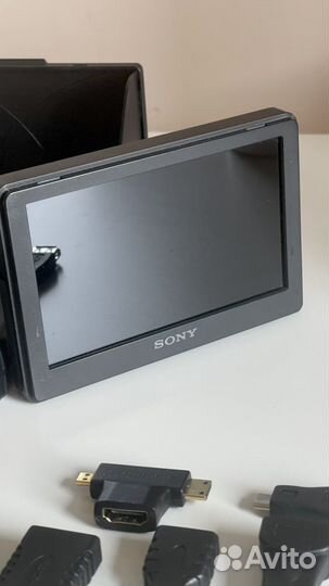 Накамерный внешний монитор Sony CLM-V55
