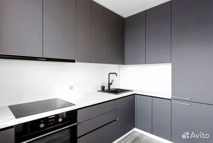 Кухня угловая на заказ.мдф фасады