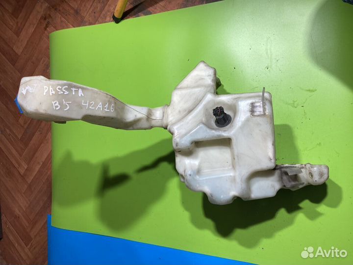 Бачок омывателя VW Passat B5,B5+