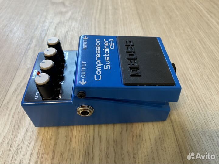 Boss CS-3 компрессор-сустейнер