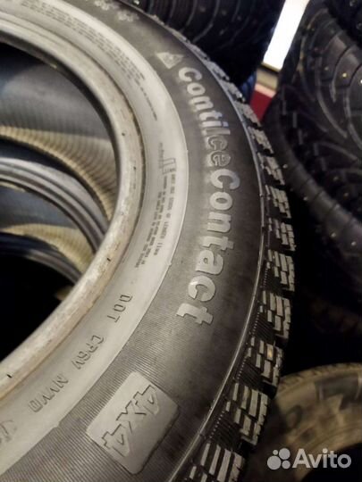 Continental ContiIceContact 4x4 215/65 R16 102T