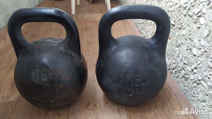 Гири чугунные 16 кг 2шт