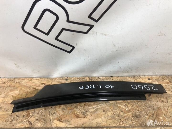 Накладка стойки двери передняя правая