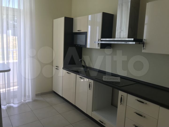 2-к. квартира, 90 м², 3/19 эт.