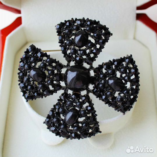 Винтажная брошь Weiss Мальтийский Крест