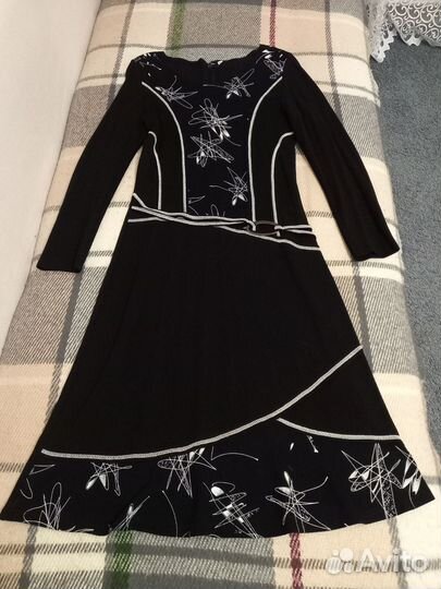 Платье женское 42 44