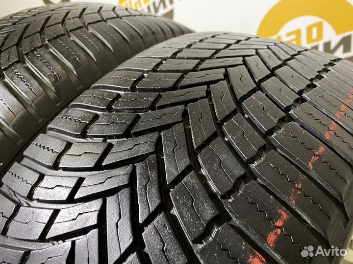 Bridgestone Weather Control A005 235/55 R18