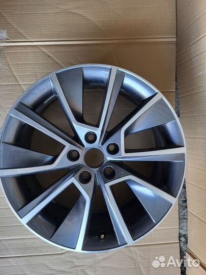 Диск литой Skoda Octavia R 17