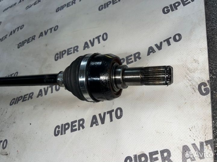 Полуось задняя правый Kia Sorento UM prime 3 D4HBJ