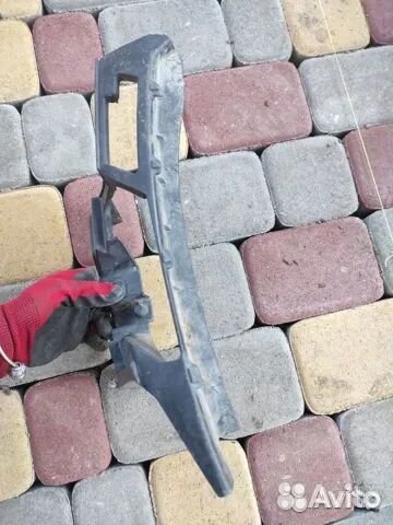 Кронштейн переднего бампера левый Golf 6