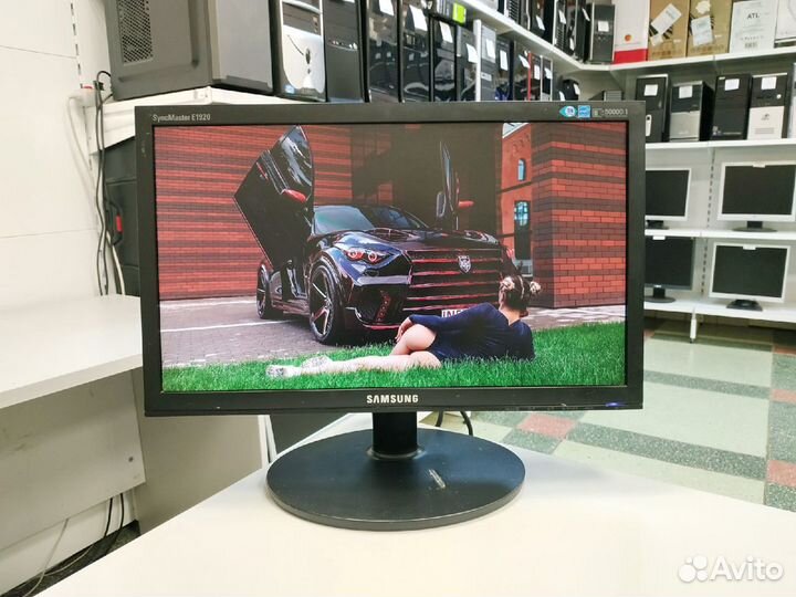 Монитор Samsung SyncMaster E1920NW, экран 19