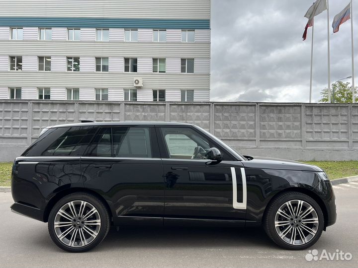 Land Rover Range Rover 4.4 AT, 2022, 100 км