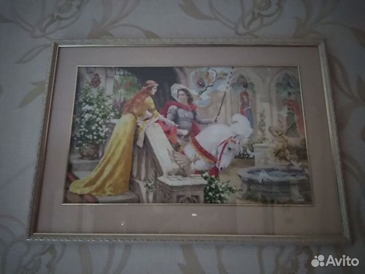 Продаются картины, вышитые бисером и крестом