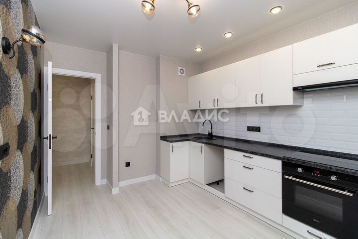 1-к. квартира, 40 м², 8/17 эт.