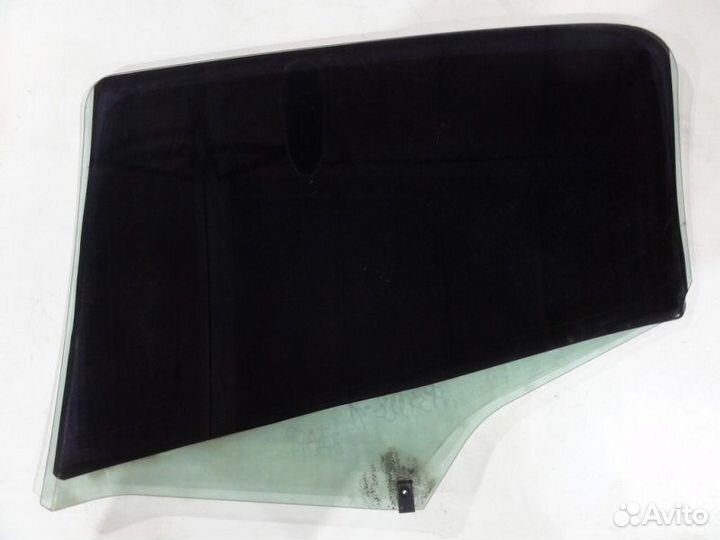 Стекло двери задней правой Peugeot 308 1 1.6 EP6