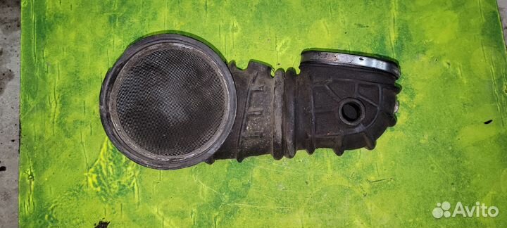 Воздушный патрубок ауди 100 с4