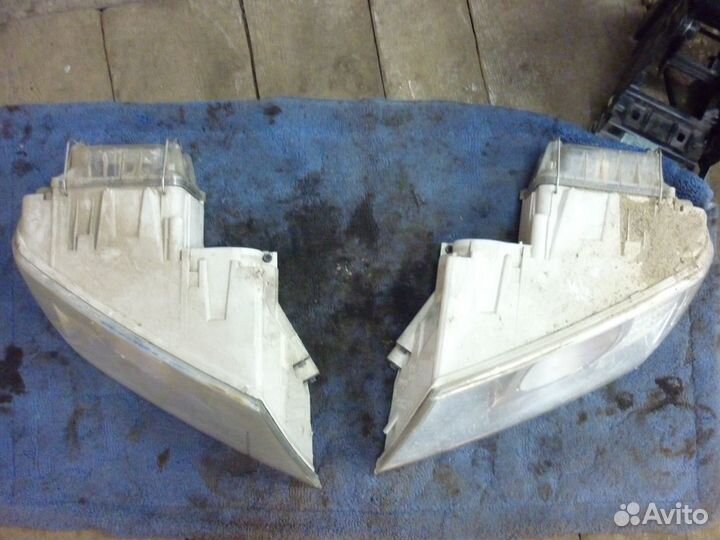 Фара правая на шкода октавия а5 RS ксенон 1z